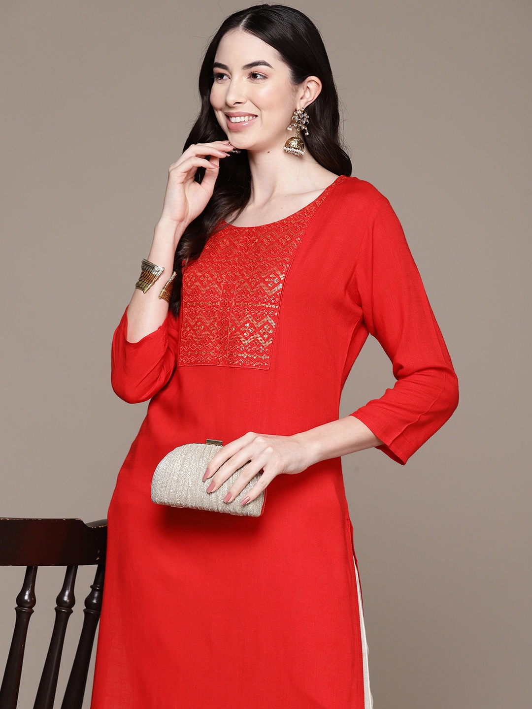 

Ishin Women Yoke Design Sequinned Kurta, Red