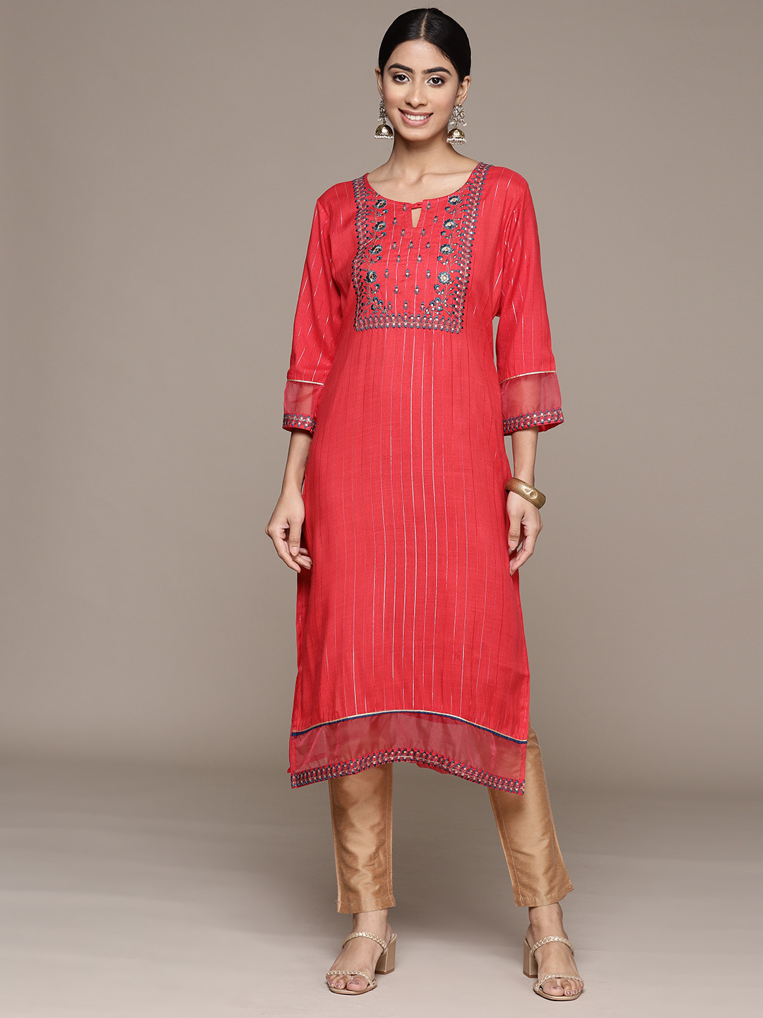 

Ishin Women Floral Embroidered Thread Work Straight Kurta, Red