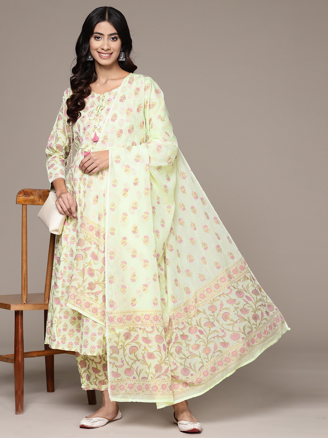 

Ishin Women Floral Printed Mirror Work Pure Cotton Kurta with Trousers & With Dupatta, Green