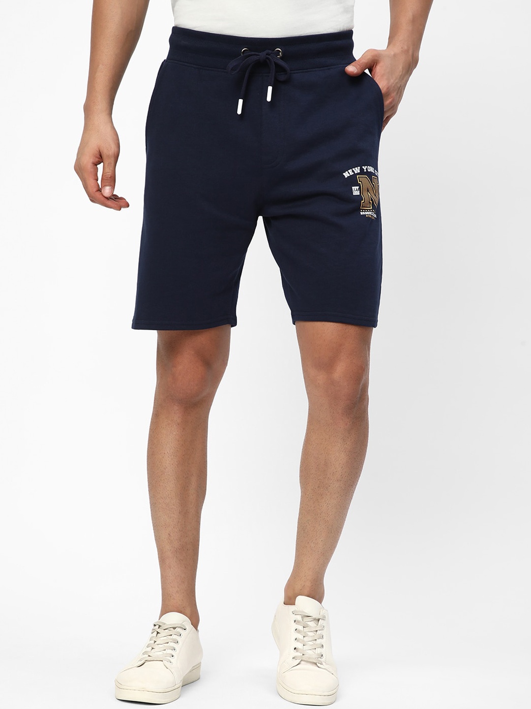 

R&B Men Mid-Rise Cotton Regular Shorts, Navy blue