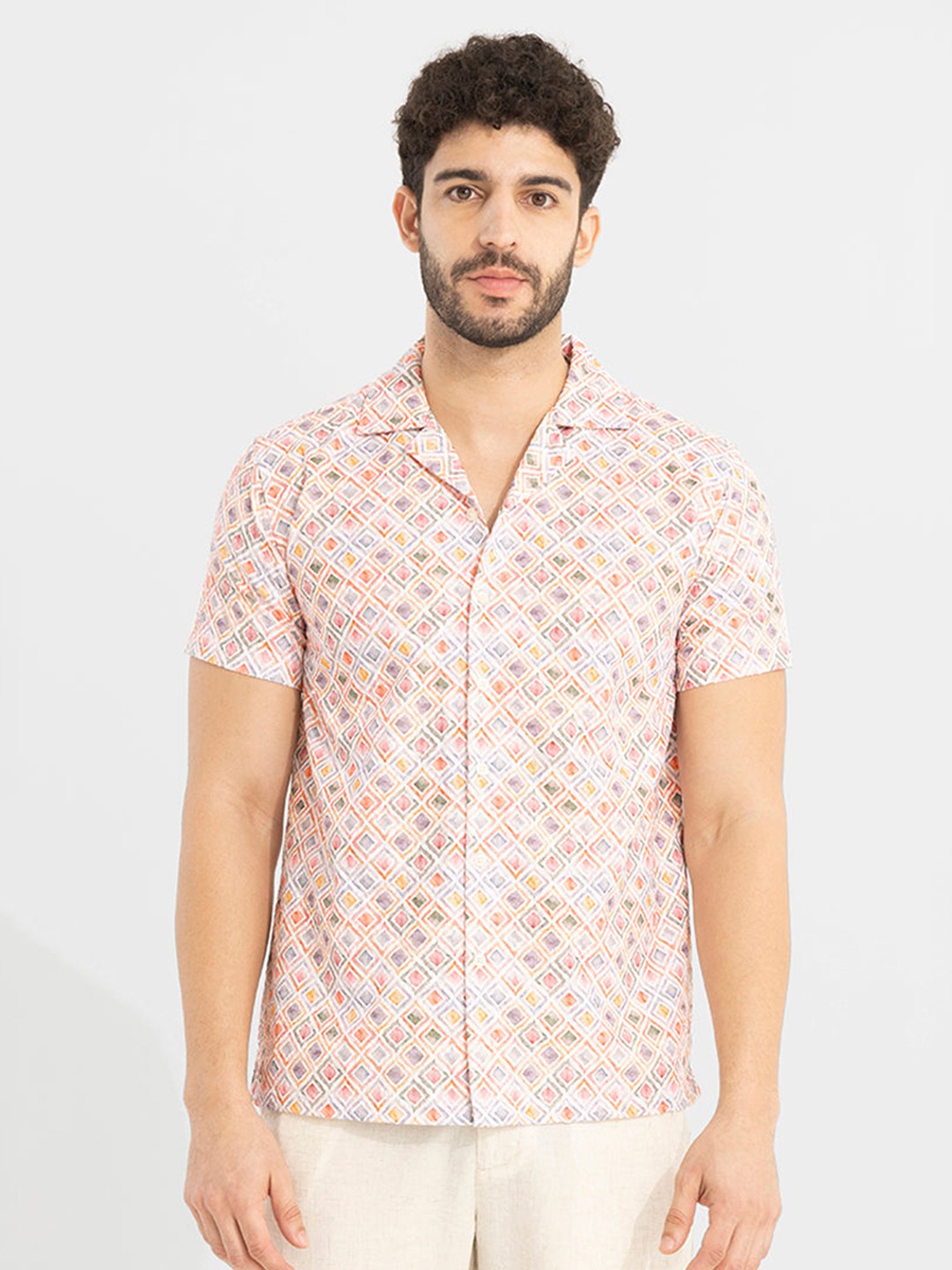 

Snitch Pink Classic Geometric Printed Cuban Collar Cotton Casual Shirt