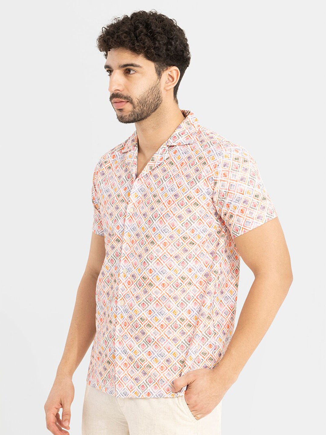 

Snitch Pink & Yellow Classic Fit Geometric Printed Cotton Casual Shirt