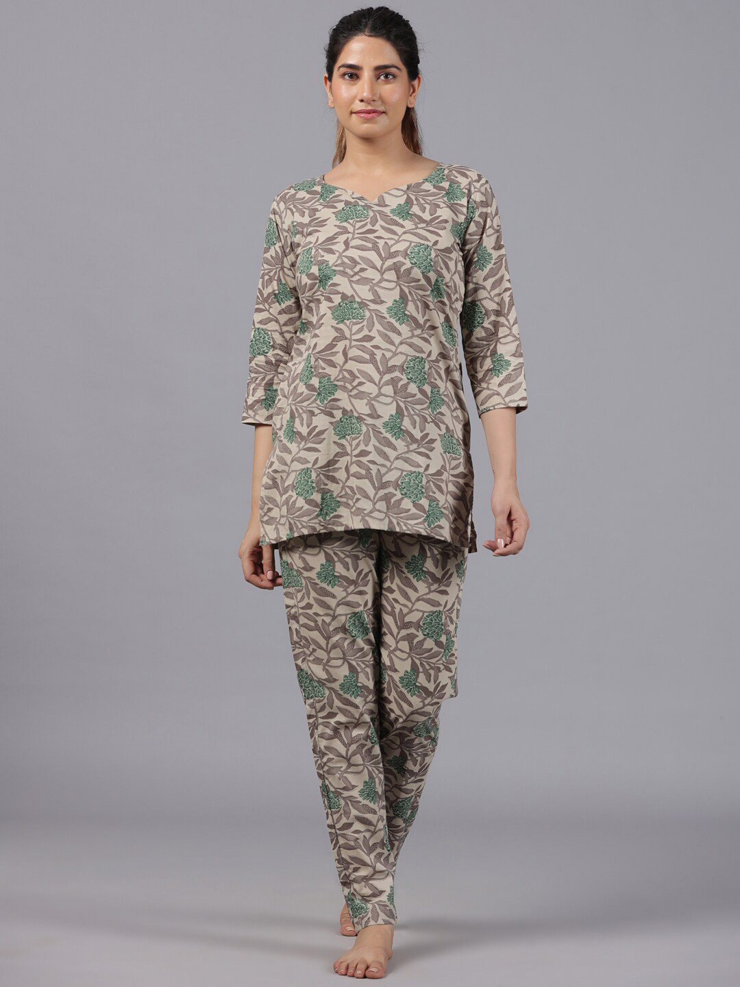 

PARCHHAI Floral Printed V-Neck Pure Cotton Night suit, Brown