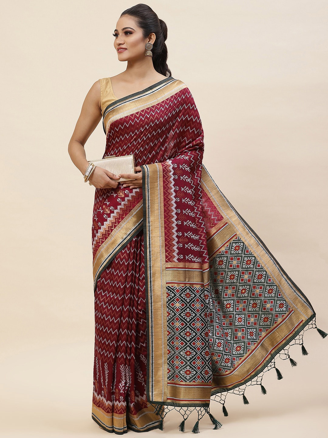 

Meena Bazaar Geometric Woven Design Zari Art Silk Saree, Burgundy