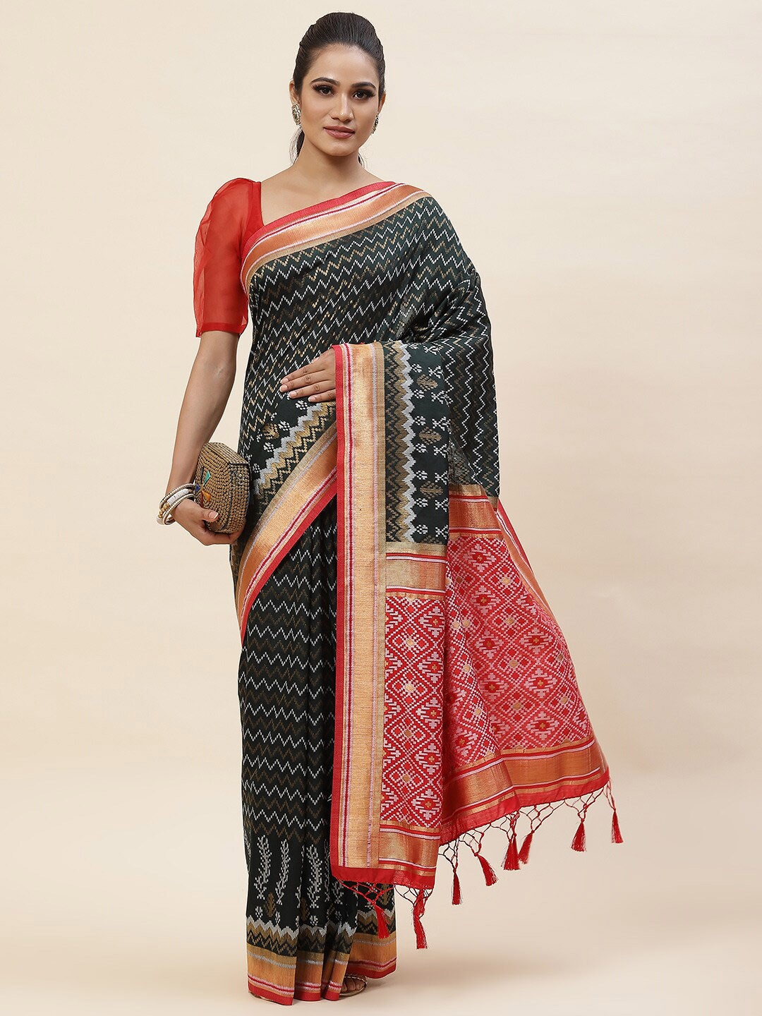 

Meena Bazaar Geometric Woven Design Zari Art Silk Saree, Green