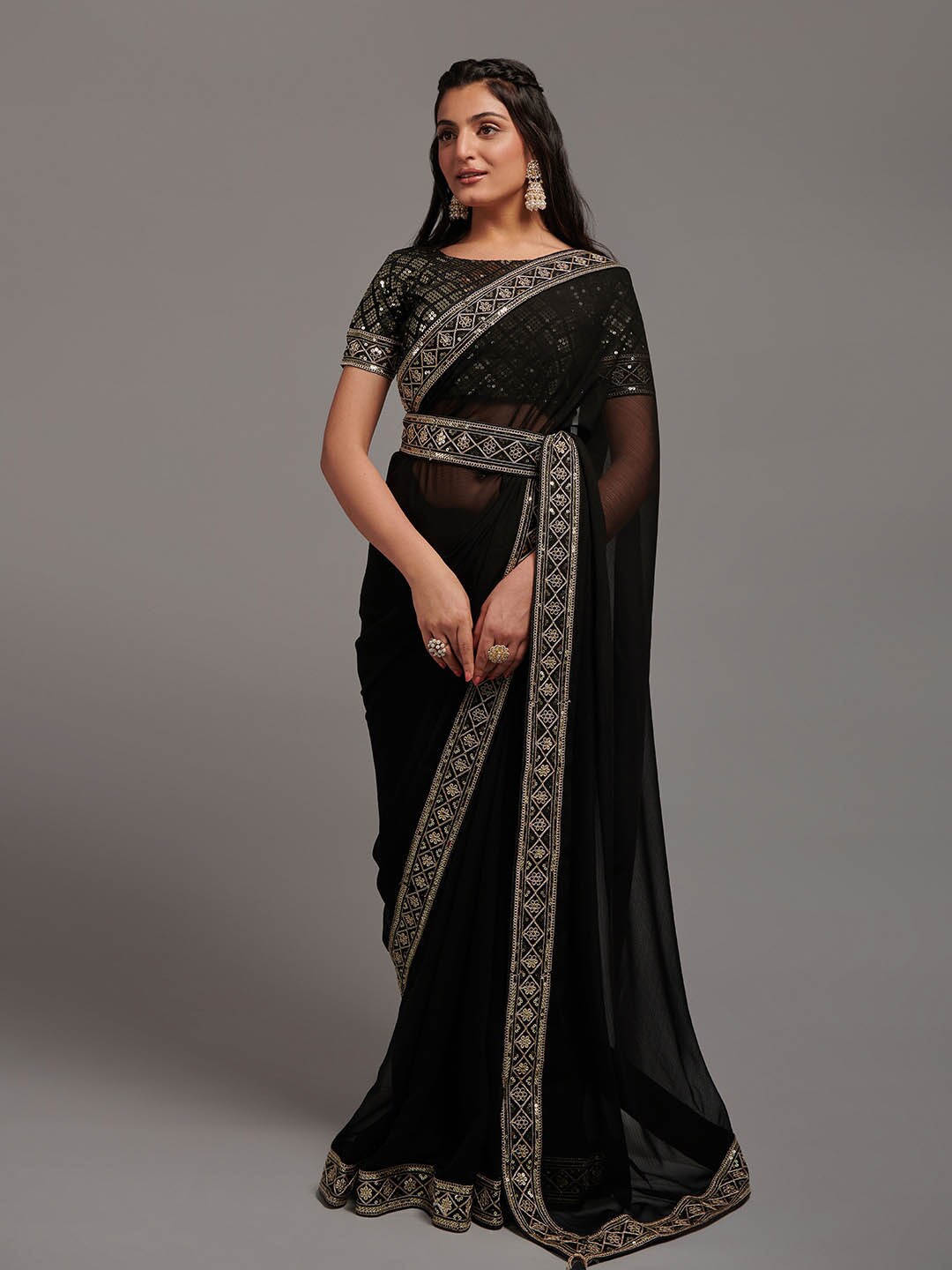 

Mitera Black & Gold-Toned Sequinned Belted Saree