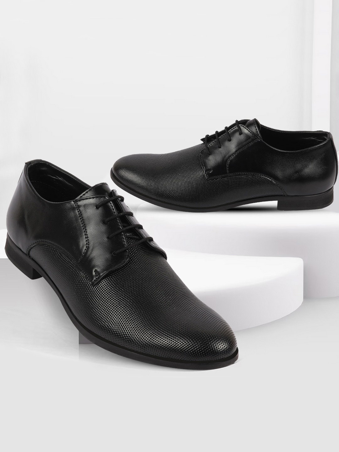 

FAUSTO Men Textured Leather Formal Derbys, Black