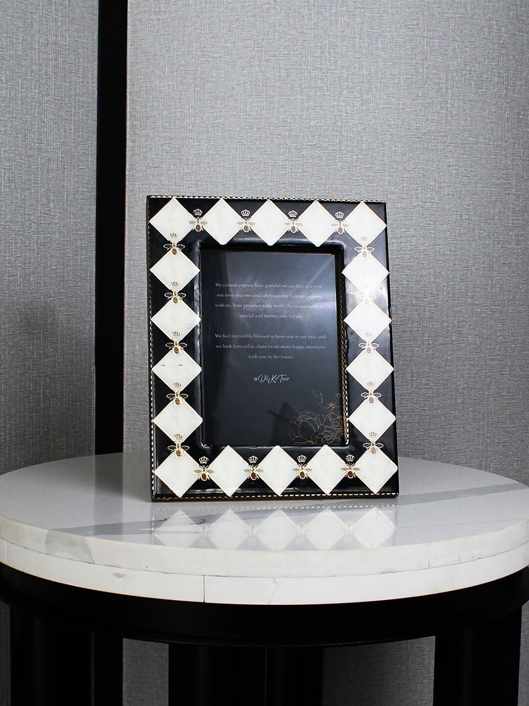 

Izzhaar Gingham Bee Black & White Printed Photo Frame