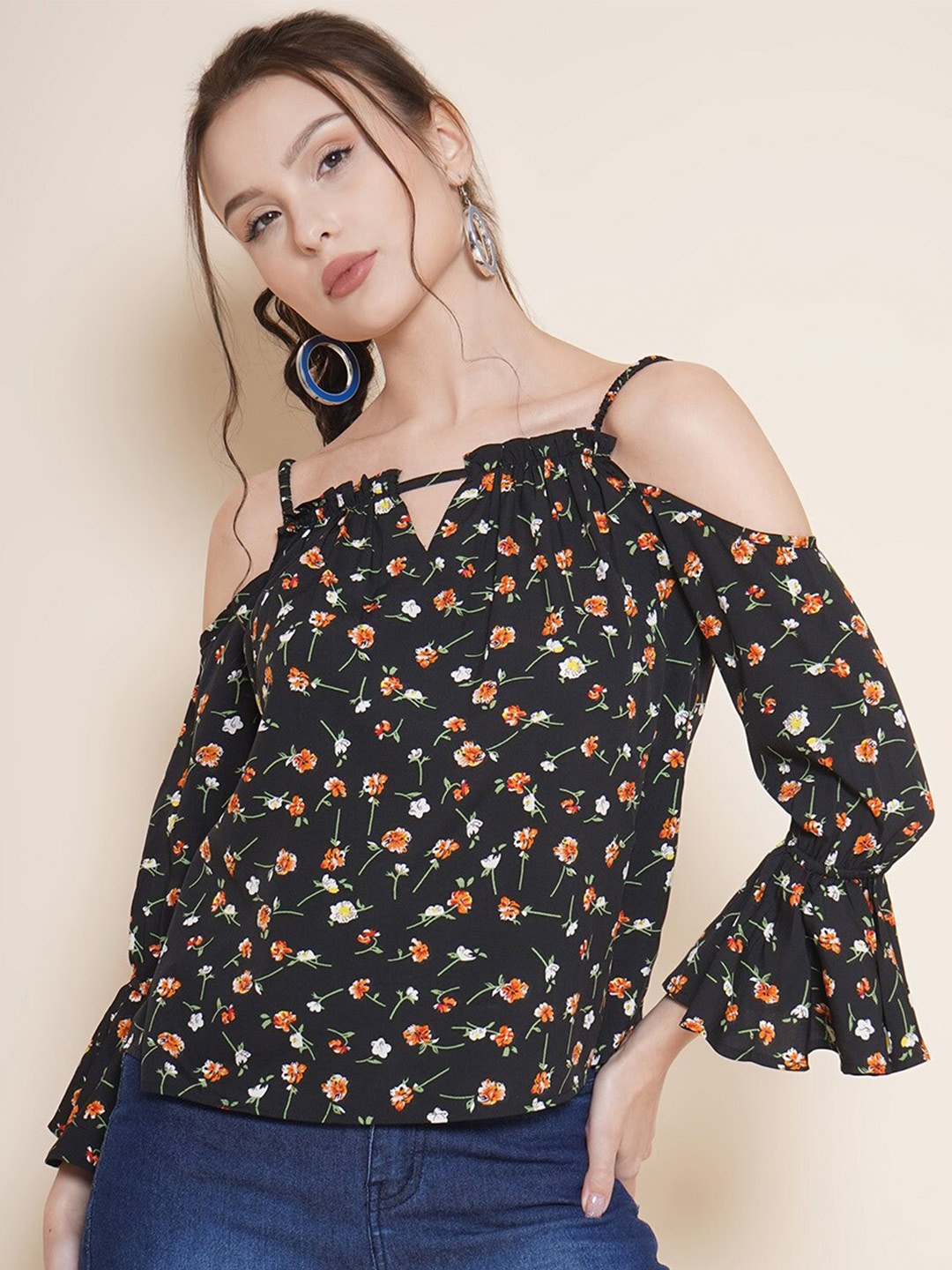 

VESTIDO MODAS Floral Printed Cold Shoulder Sleeves Top, Black