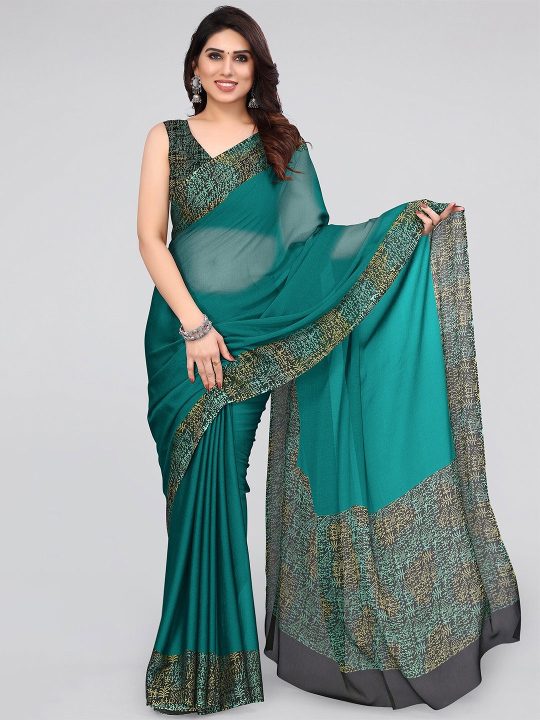 

MIRCHI FASHION Teal & Green Printed Poly Chiffon Saree