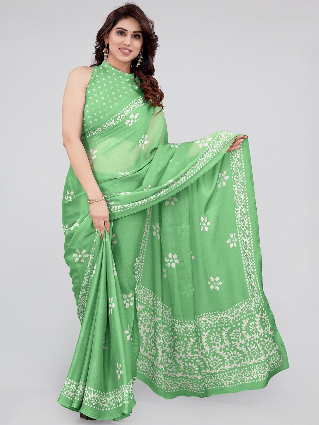 

MIRCHI FASHION Batik Block Printed Chiffon Saree, Green
