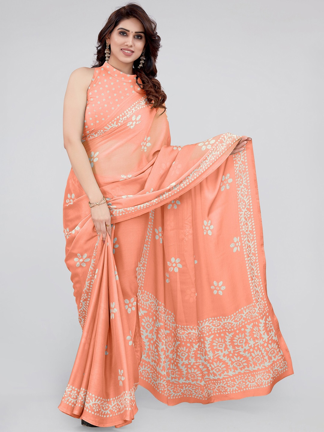 

MIRCHI FASHION Orange & White Batik Printed Block Print Saree