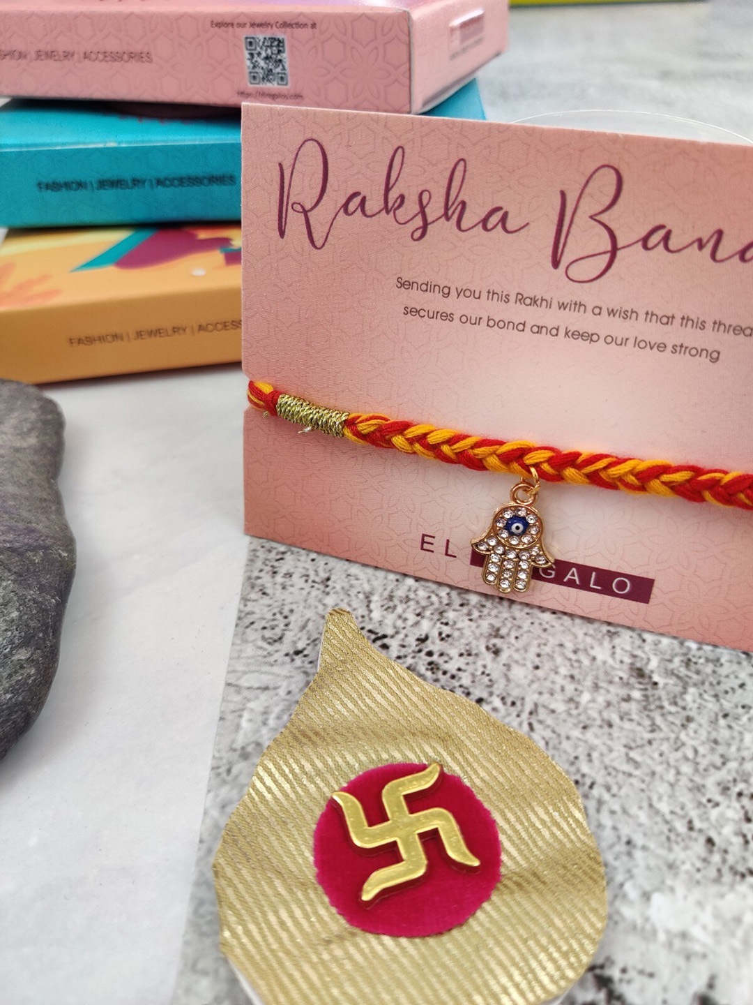 

EL REGALO Hamsa Hand Charm Rakhi & Greeting Card, Gold