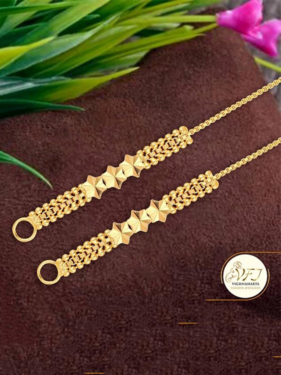 

Vighnaharta Set Of 2 Gold-Toned Ear Chains
