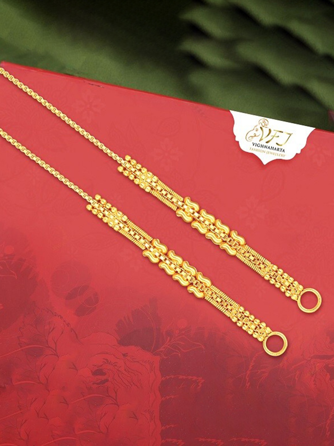 

Vighnaharta Set Of 4 Gold-Plated Classic Ear Chains
