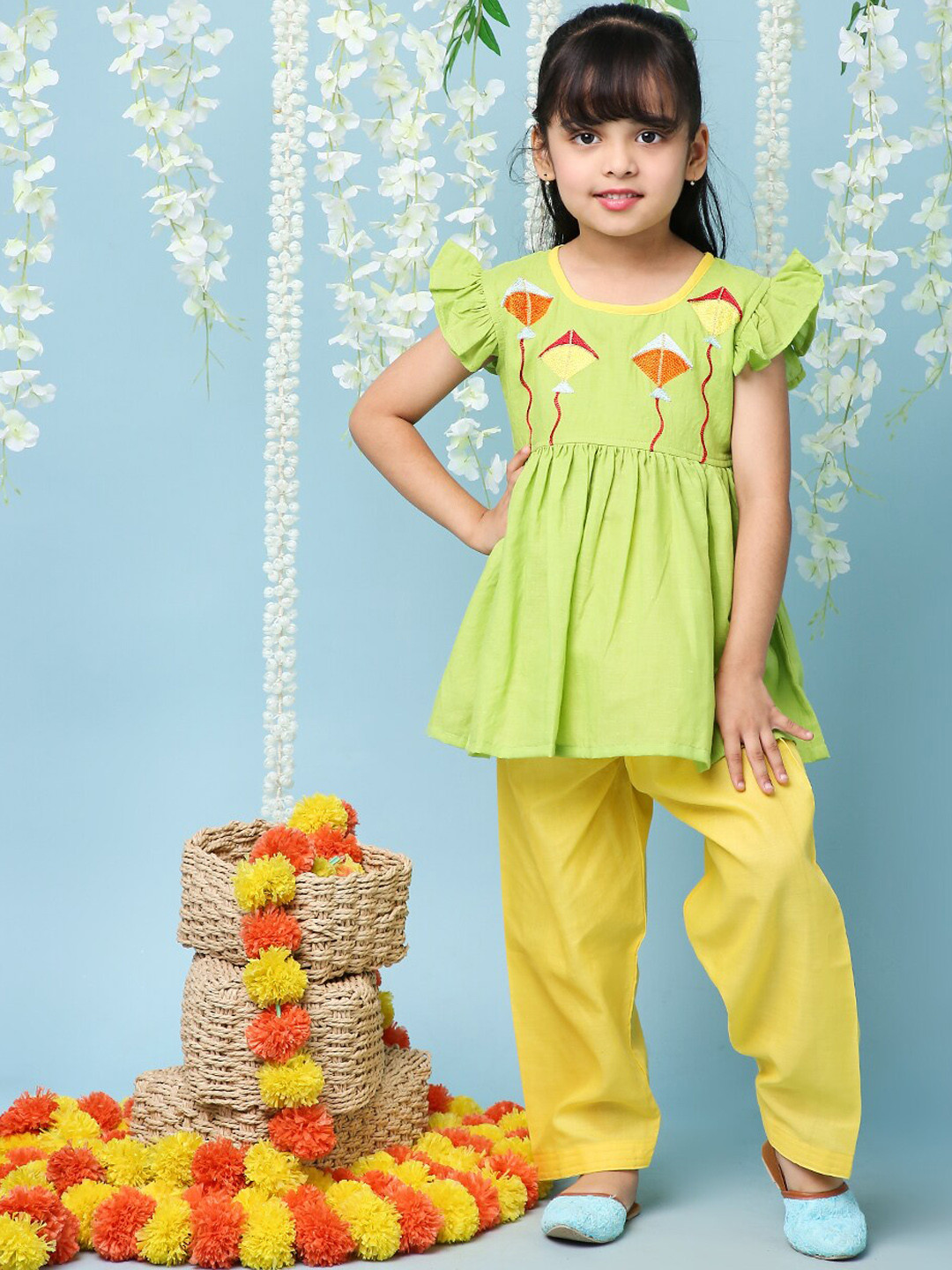 

KID1 Girls Embroidered Thread Work Pure Cotton Kurti with Salwar, Green