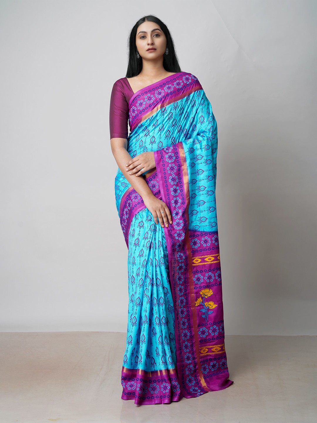 

Unnati Silks Ethnic Motifs Printed Zari Baluchari Saree, Blue