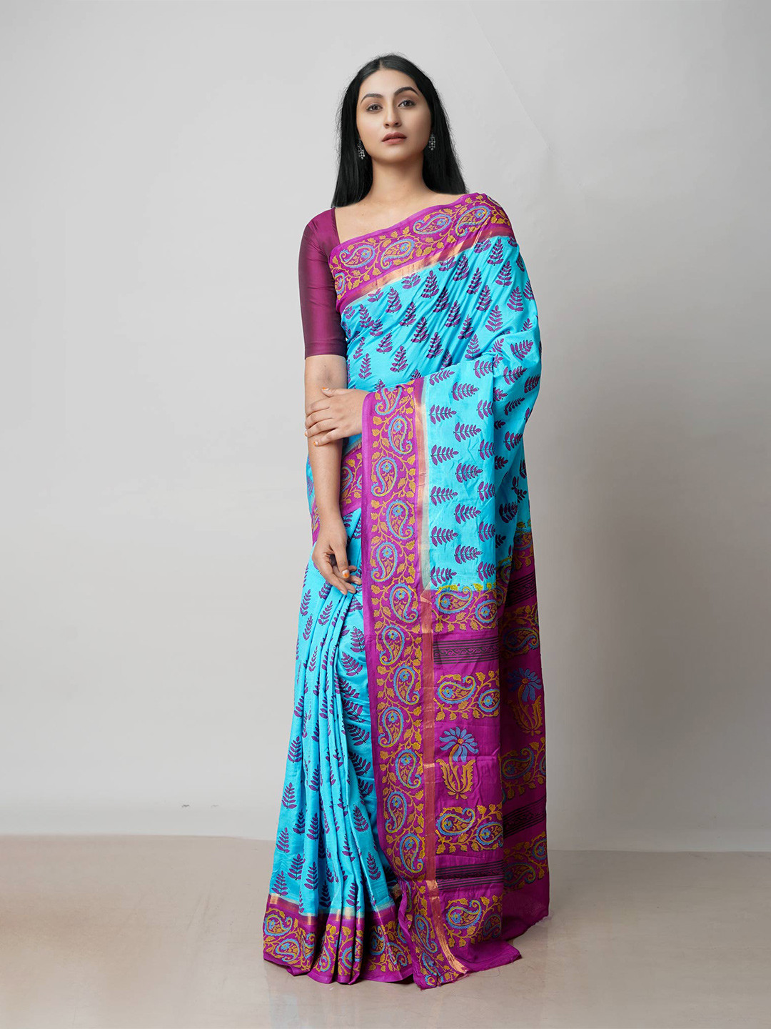 

Unnati Silks Ethnic Motifs Printed Zari Saree, Blue