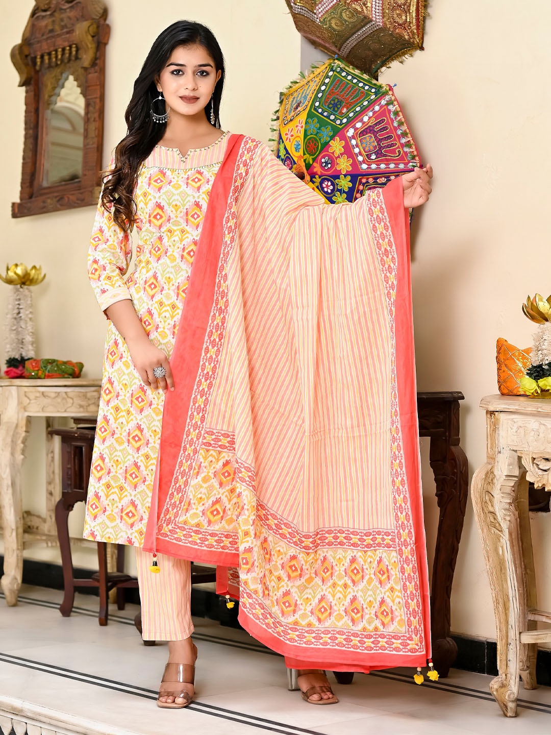 

MissKurti Ethnic Motif Printed Pure Cotton Kurta & Salwar With Dupatta, Pink