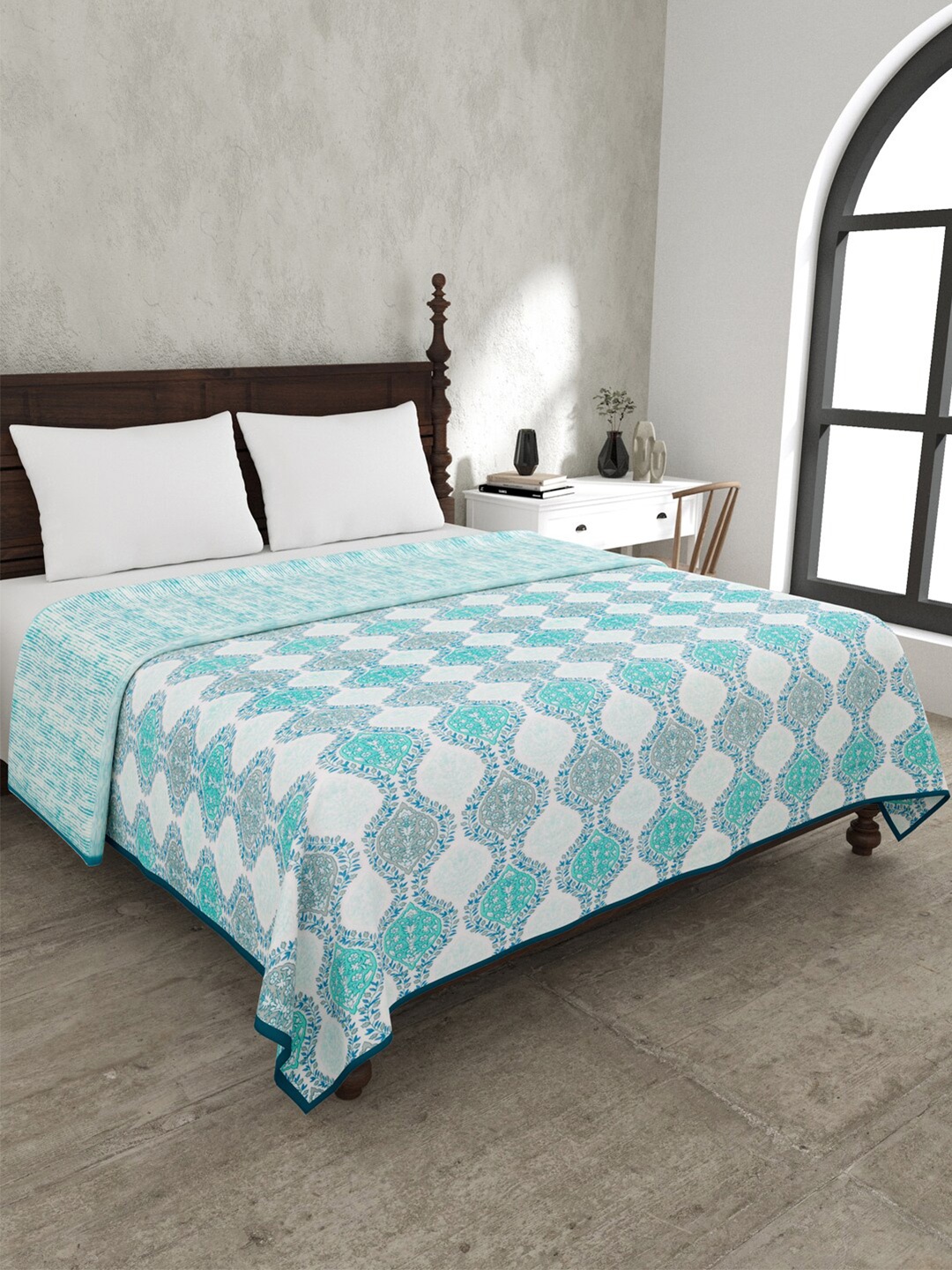 

JAIPUR FABRIC Wavy Blue & Green Printed Mild Winter 120 GSM Cotton Double Bed Blanket