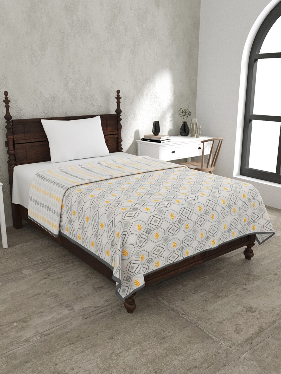 

JAIPUR FABRIC Artistic Maze White & Grey Mild Winter 120 GSM Cotton Single Bed Blanket