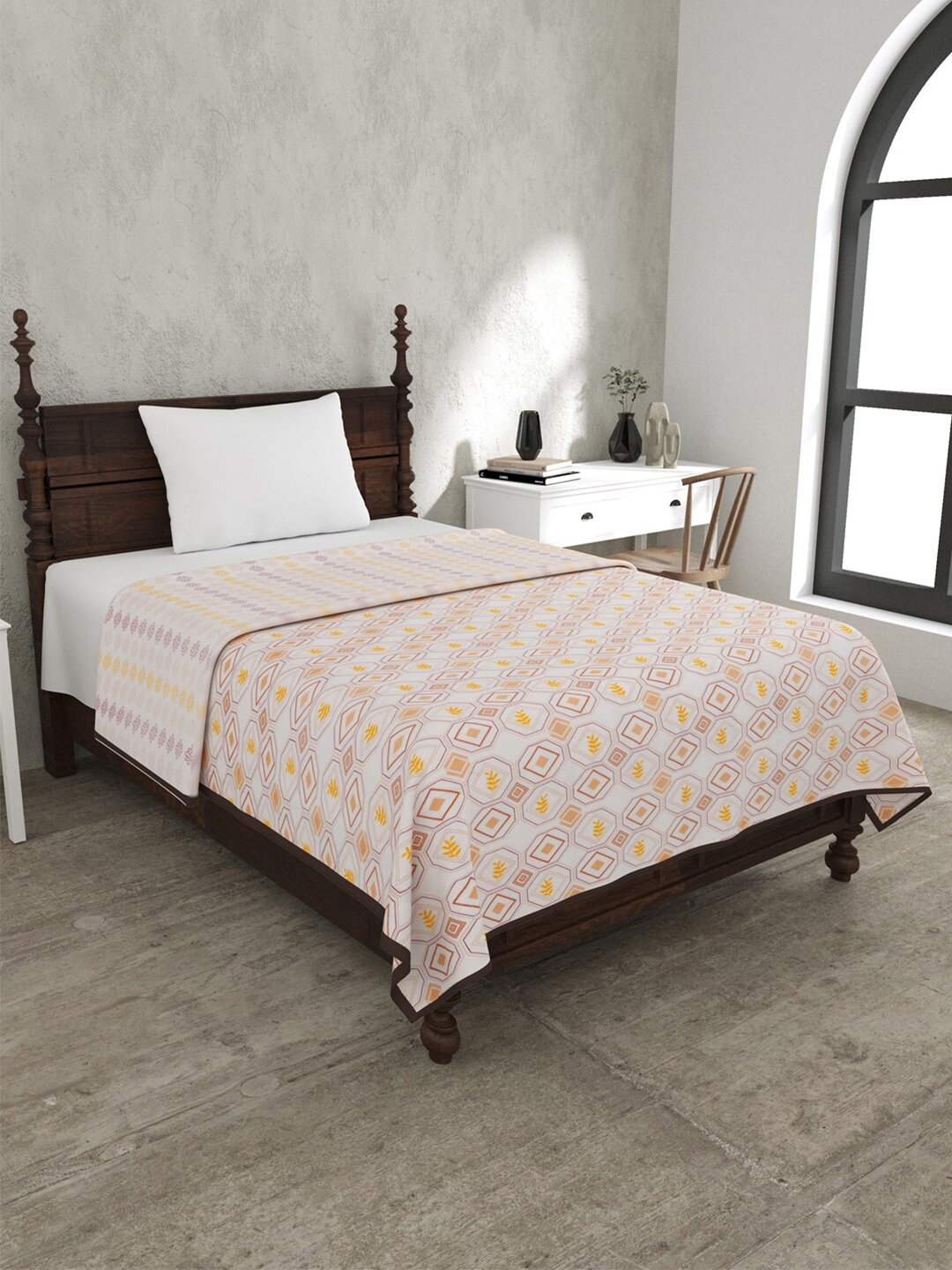 

JAIPUR FABRIC Artistic Maze Yellow Mild Winter 120 GSM Cotton Single Bed Dohar