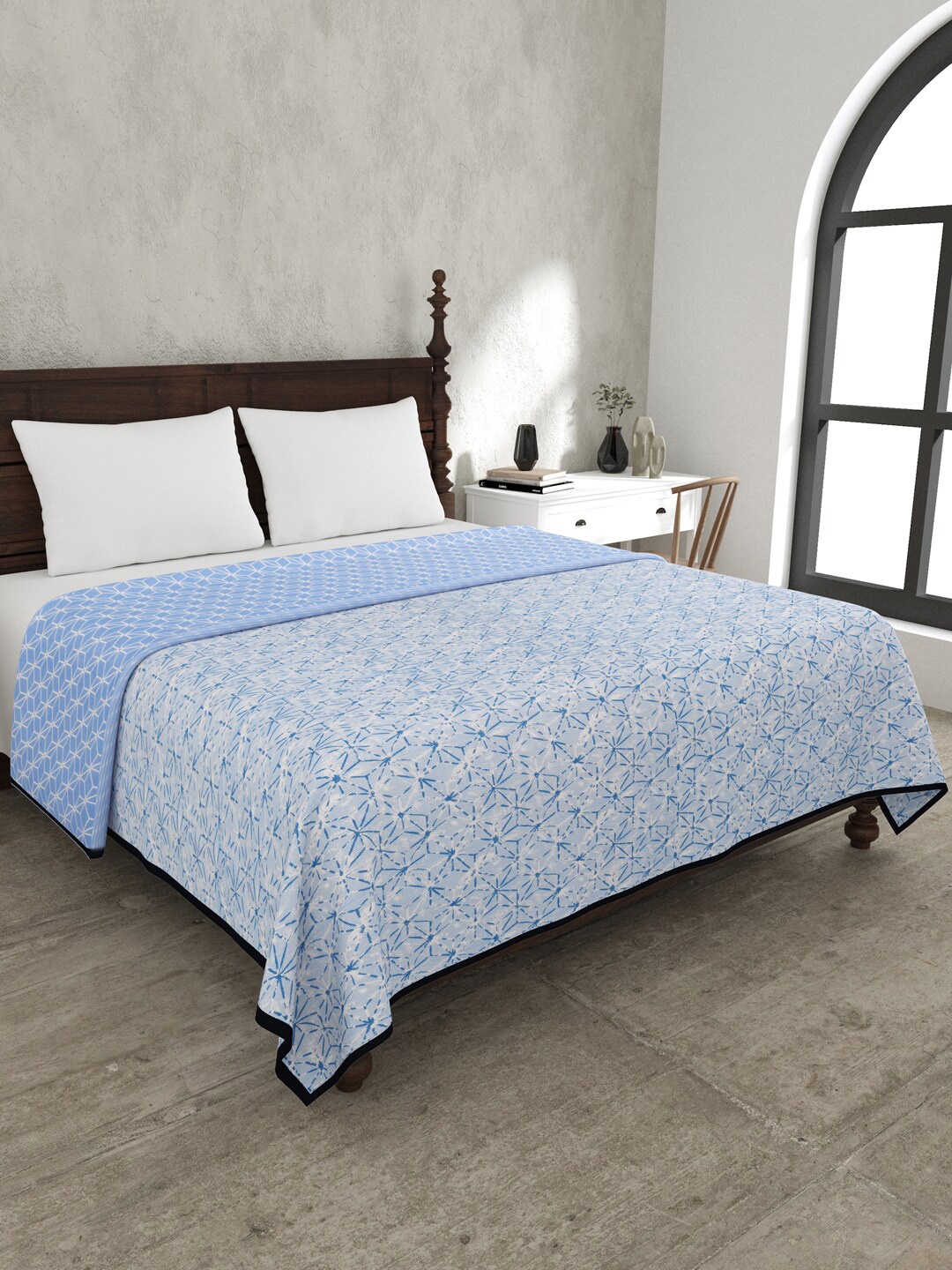 

JAIPUR FABRIC Blue & White Mild Winter 120 GSM Cotton Double Bed Dohar