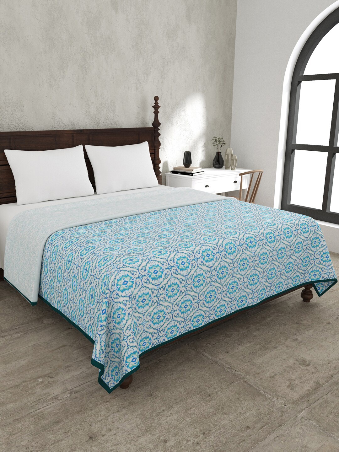 

JAIPUR FABRIC The Illusion Blue Printed Mild Winter 120 GSM Cotton Double Bed Dohar