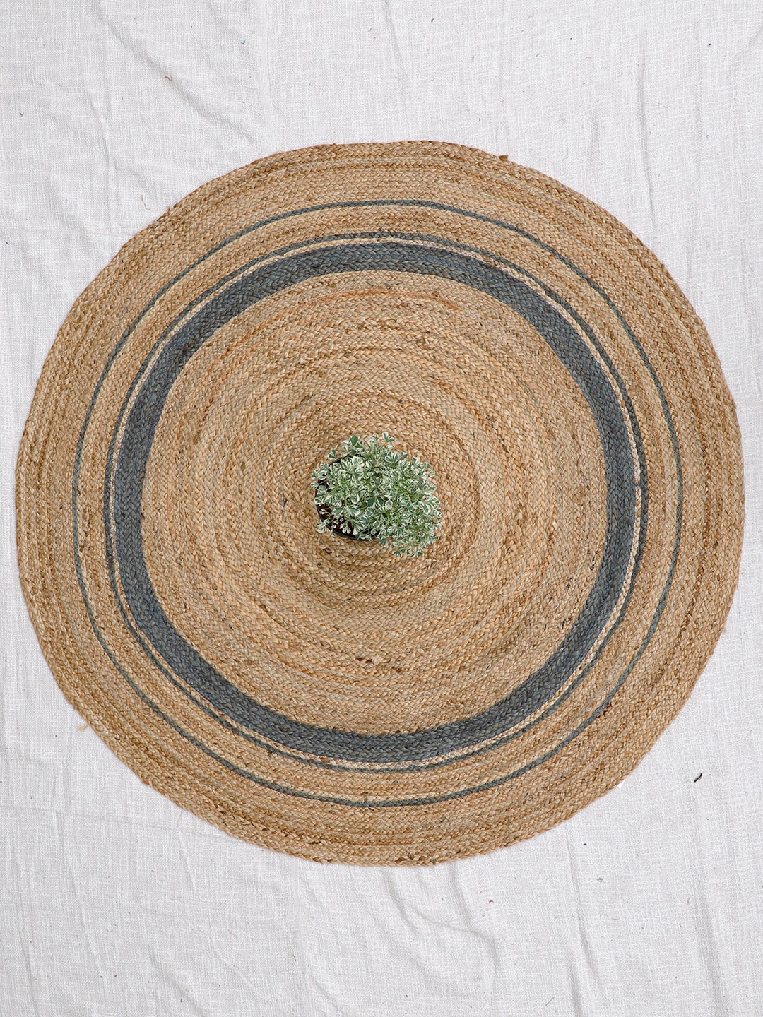 

Art Avenue REED Beige & Grey Self-Designed Jute Round Carpet
