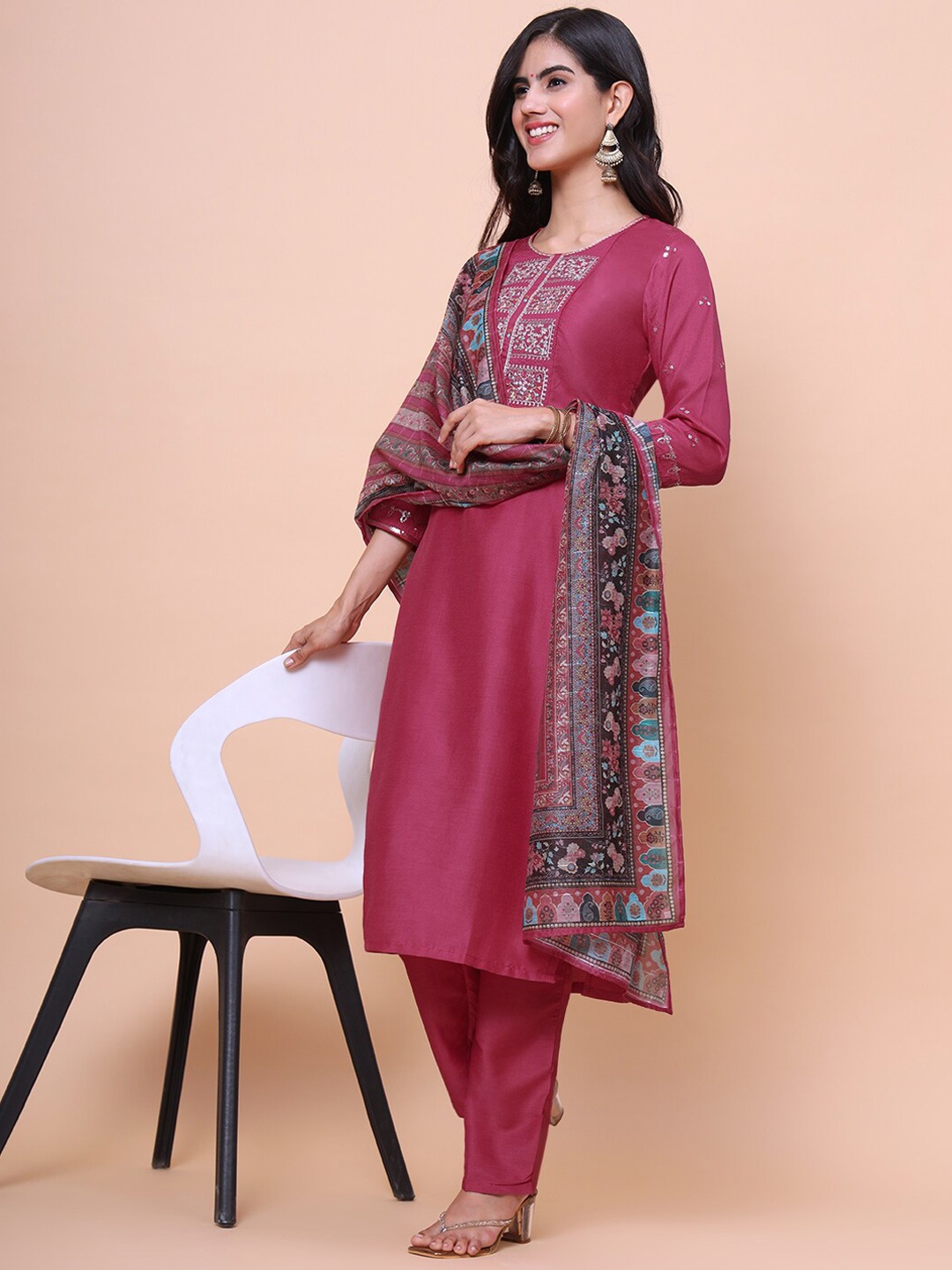 

SWAGG INDIA Ethnic Motifs Embroidered Sequinned Kurta With Trousers & With Dupatta, Pink