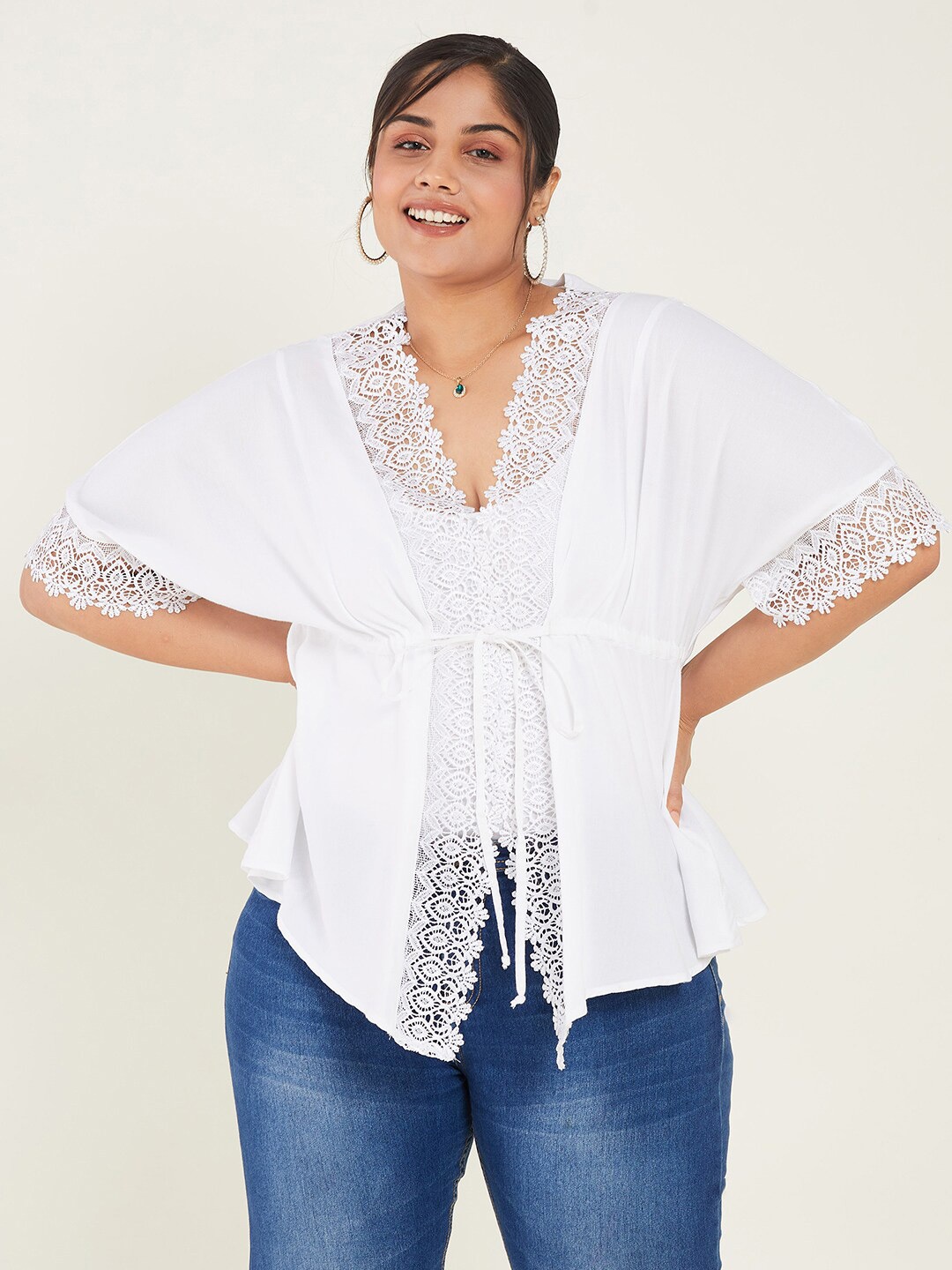 

CURVE BY KASSUALLY Plus size White Lace Inserted Pure Cotton Tie-Up Shrug