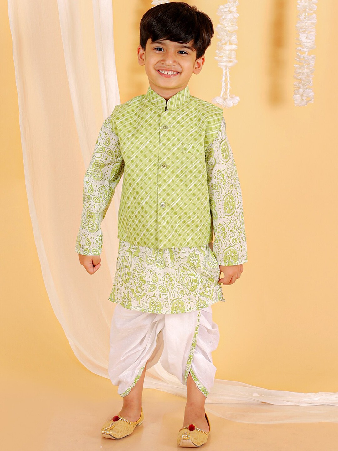 

The Mom Store Boys Floral Printed Regular Pure Cotton Kurta with Dhoti Pants, Green