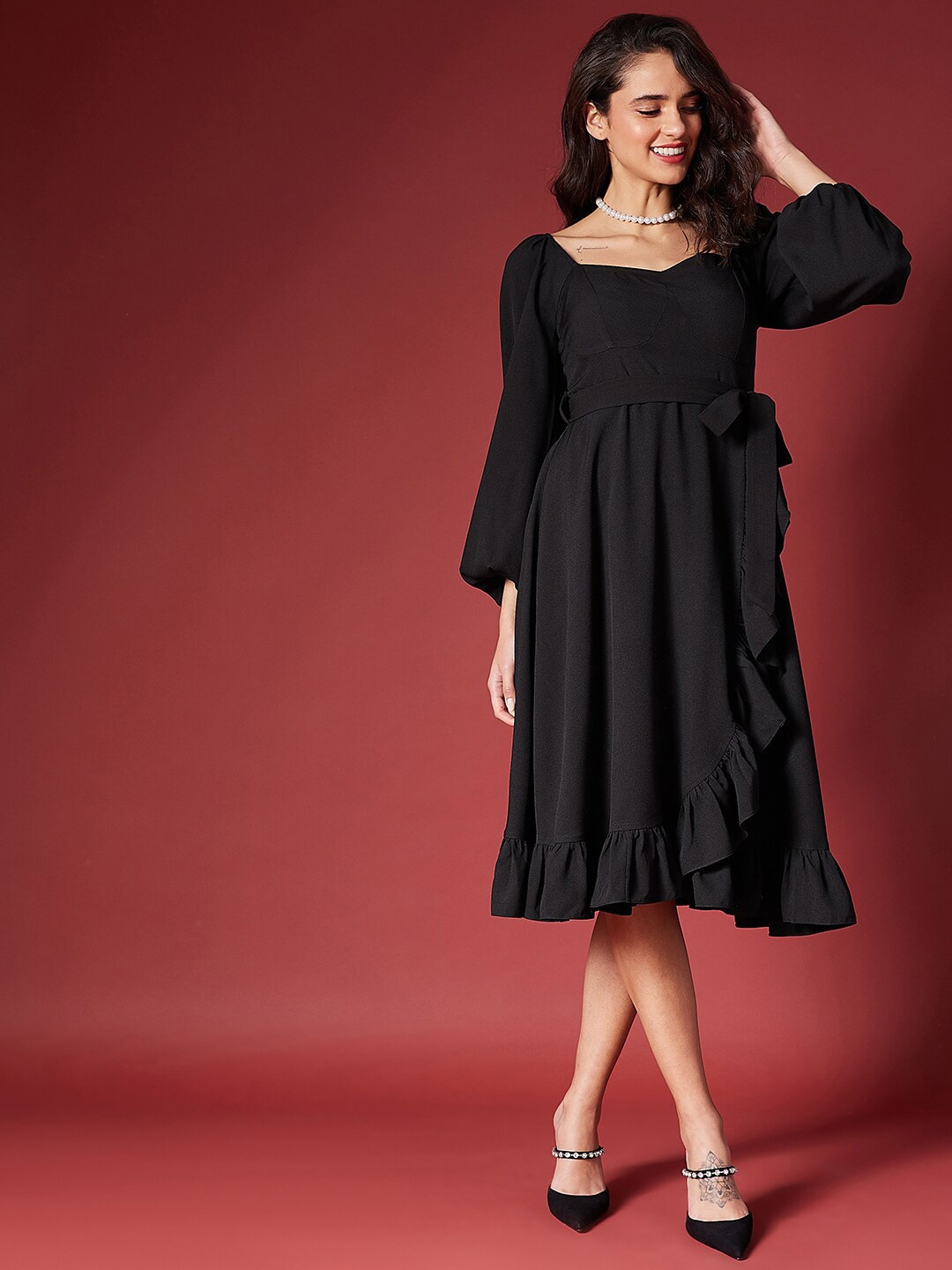 

Femella Sweetheart Neck Puff Sleeve Ruffled Smocked & Tie Up Wrap Dress, Black