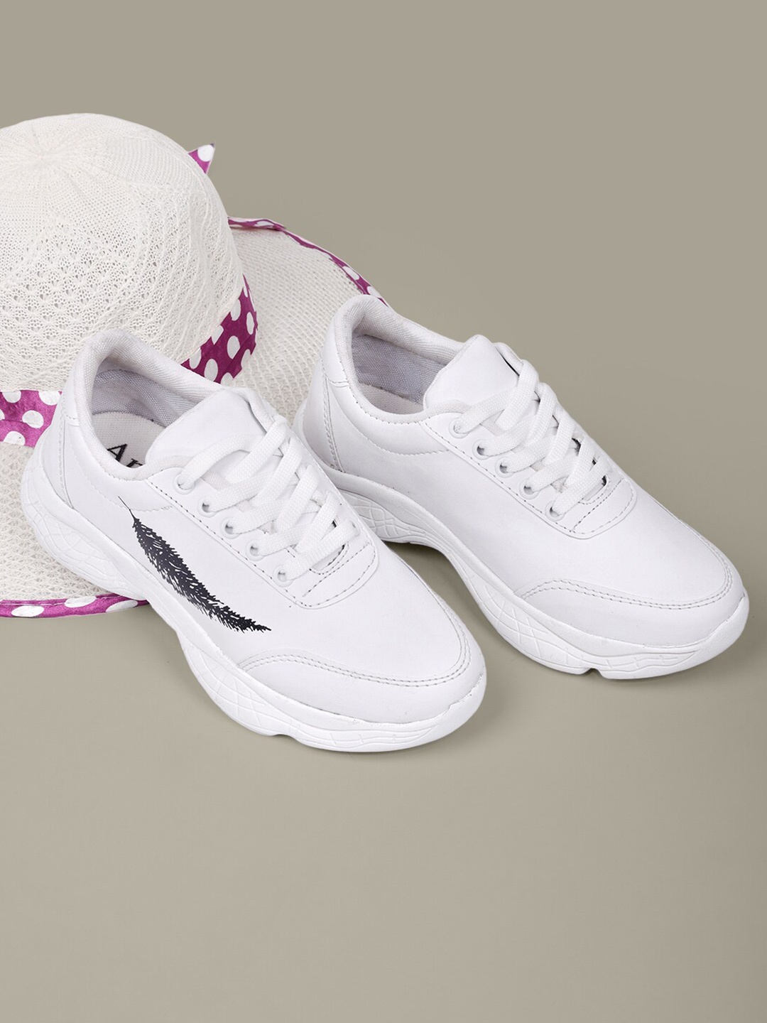 

AMICO Women Lightweight Running Shoes, White