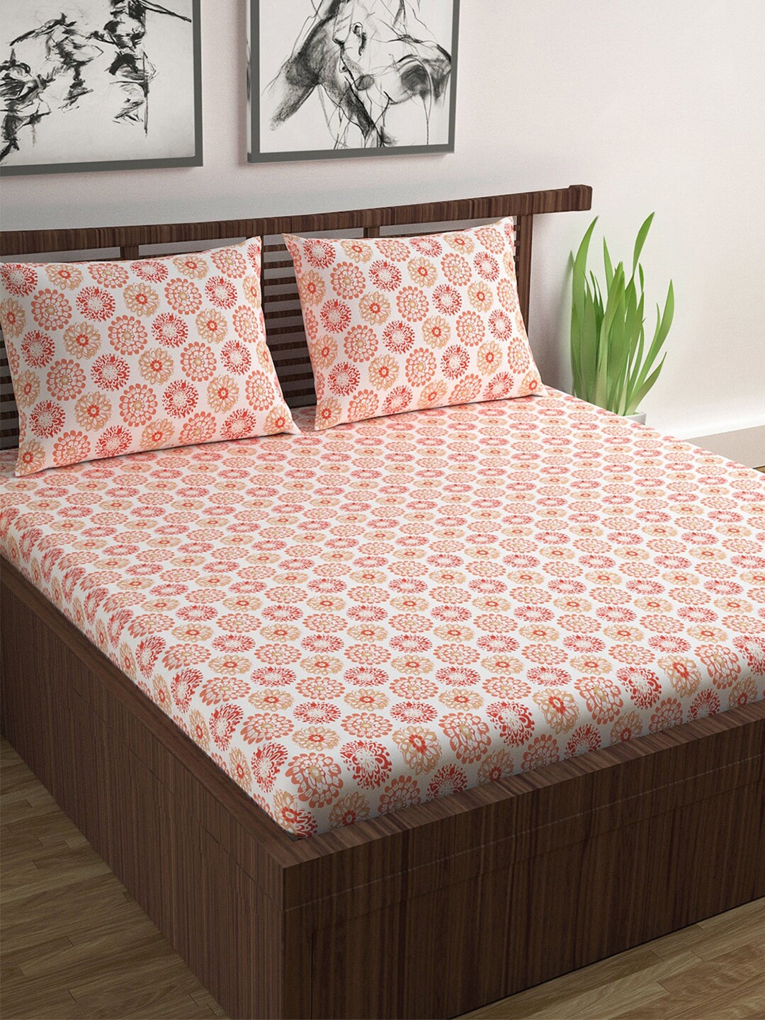 

Divine Casa Prisham Peach-Coloured Printed Cotton 144 TC Queen Bedsheet Set