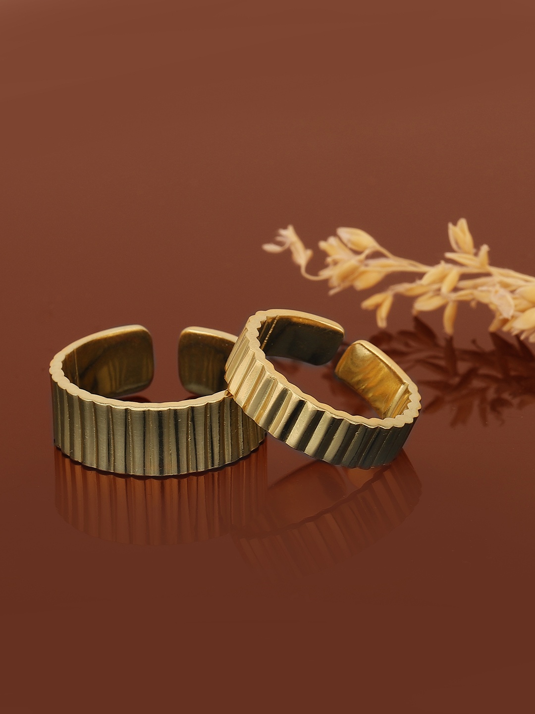 

Carlton London Set Of 2 Gold-Plated Adjustable Couple Finger Rings