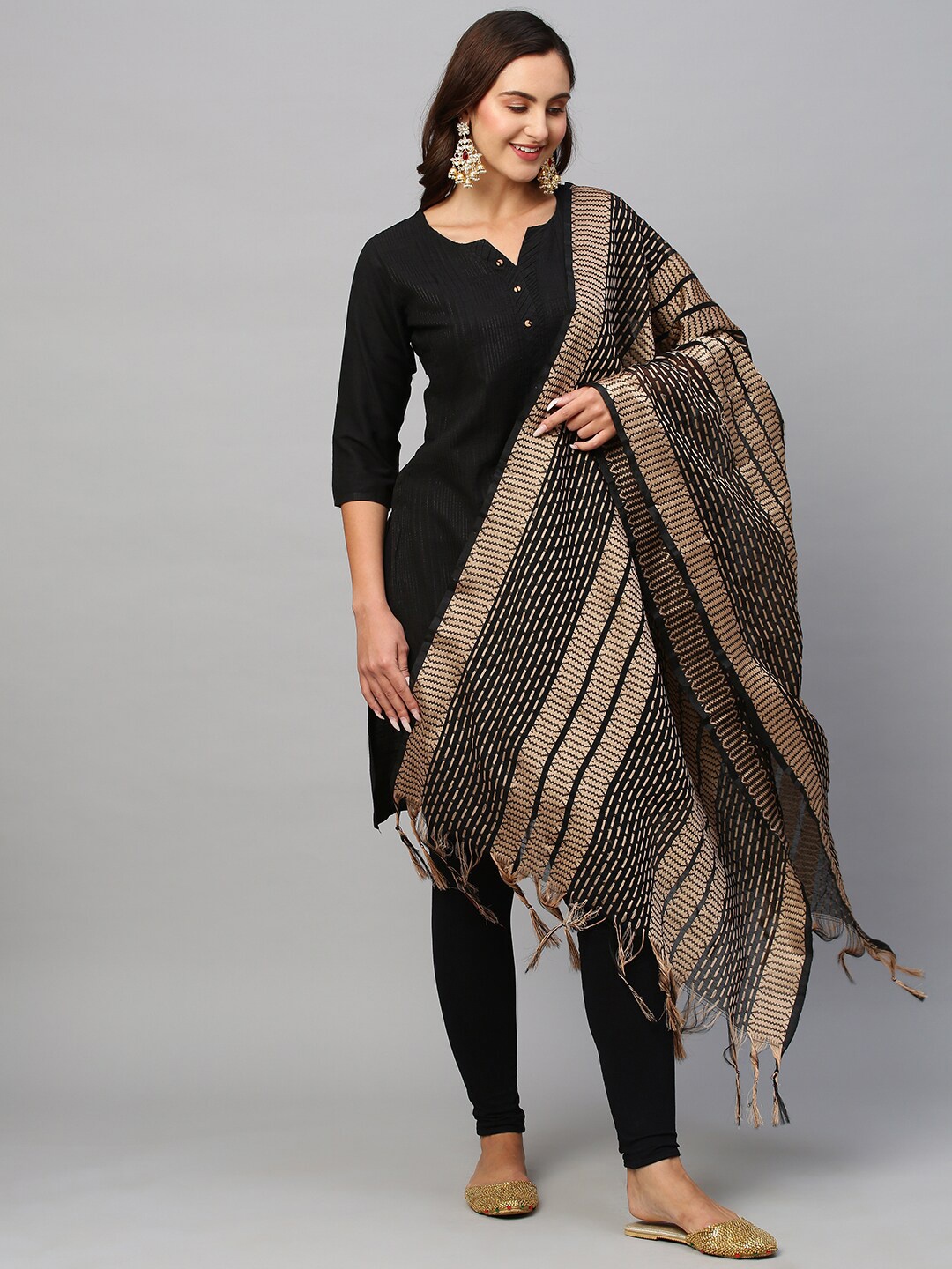 

Sangria Woven Design Chanderi Dupatta, Black