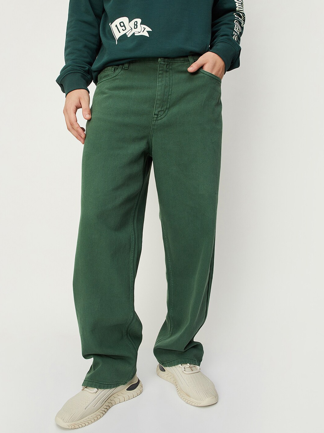 

max Men Mid Rise Clean Look Pure Cotton Jeans, Green