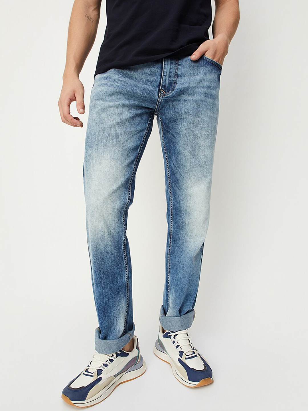 

max Men Mid-Rise Clean Look Heavy Fade Stretchable Jeans, Blue