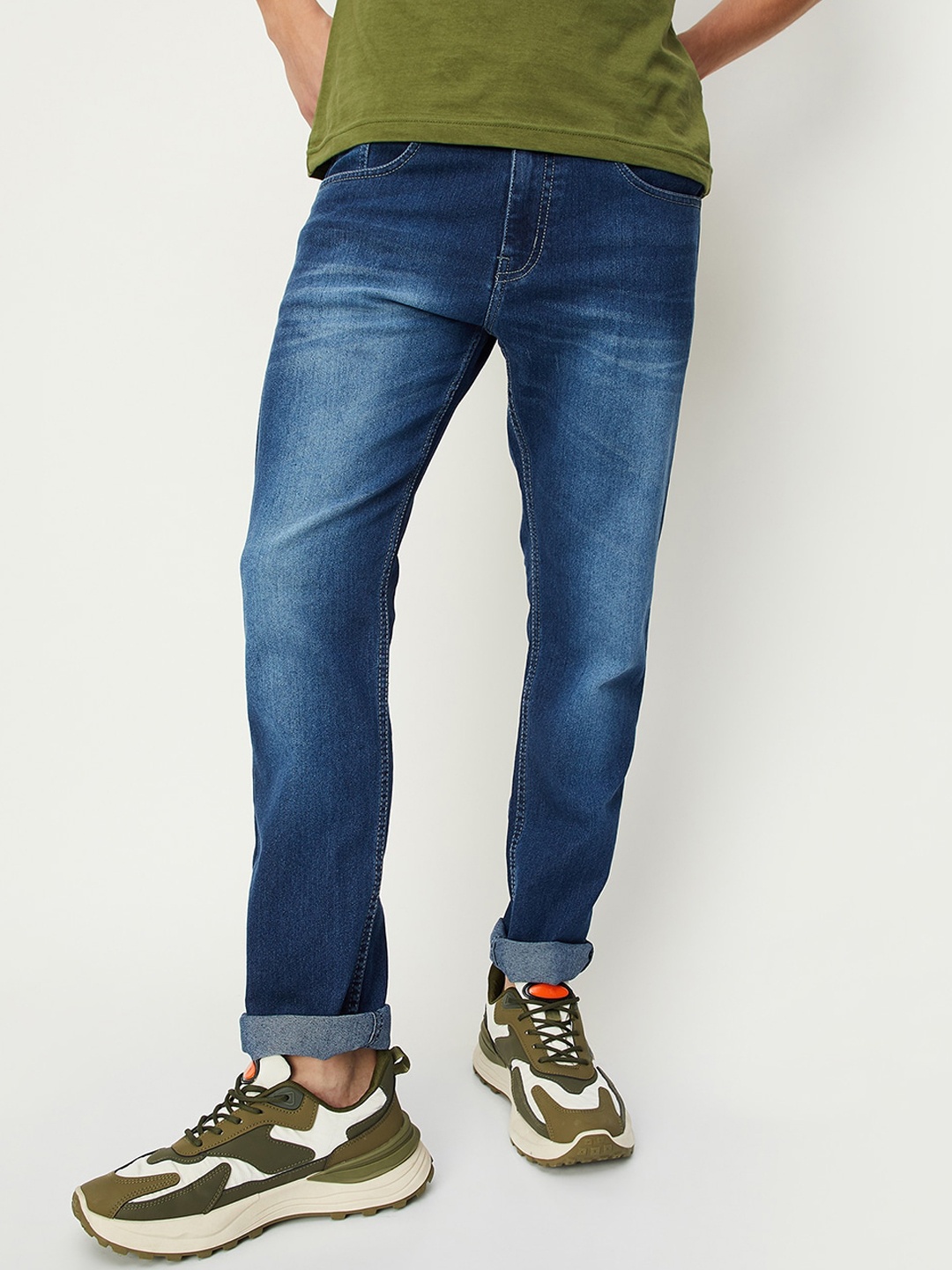 

max Men Mid-Rise Clean Look Light Fade Stretchable Jeans, Blue