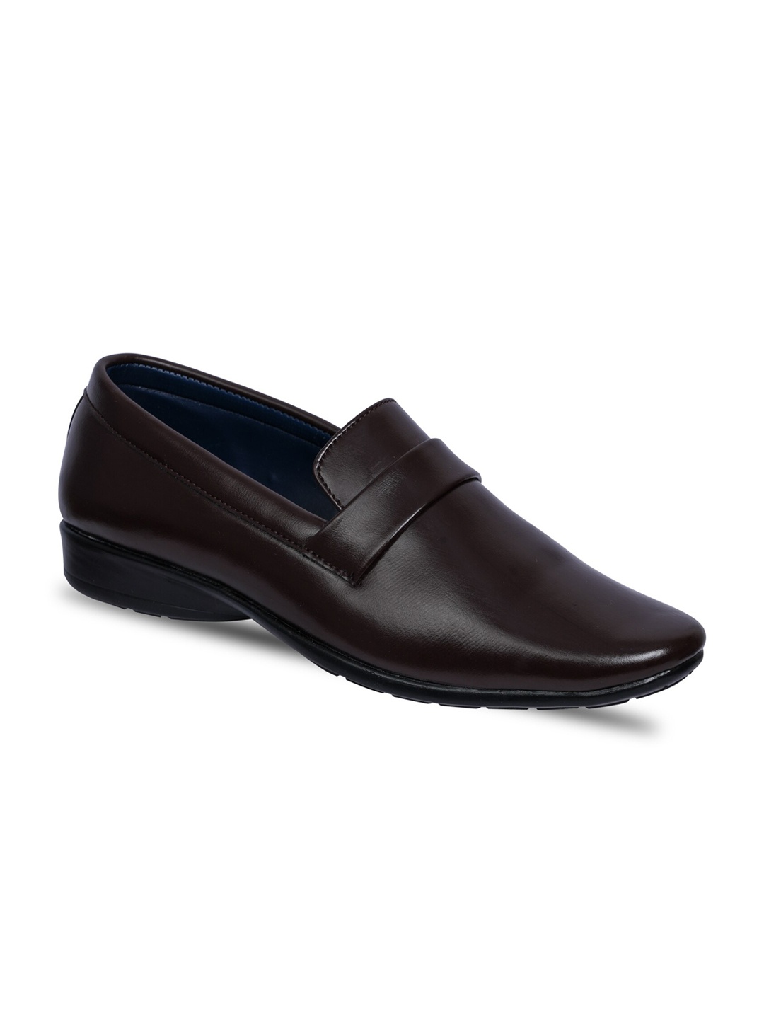 

Paragon Men Textured Formal Loafers, Brown