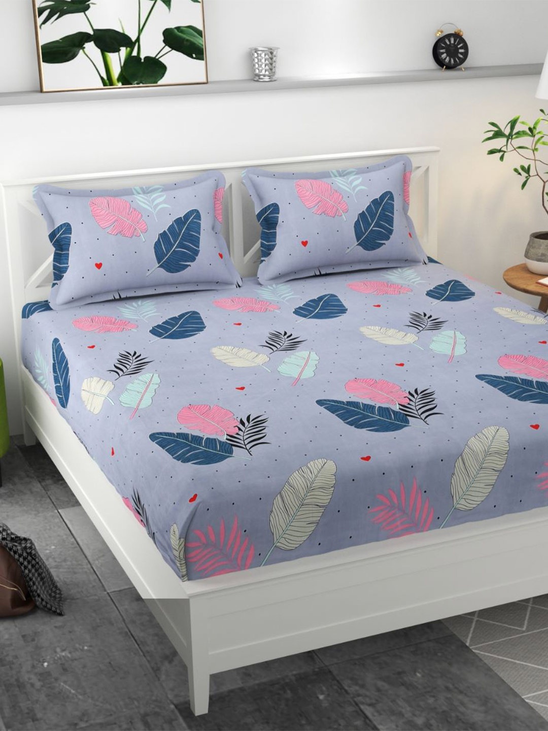 

Bajo's Purple & White Floral Cotton Fitted 250 TC Queen Bedsheet With 2 Pillow Covers