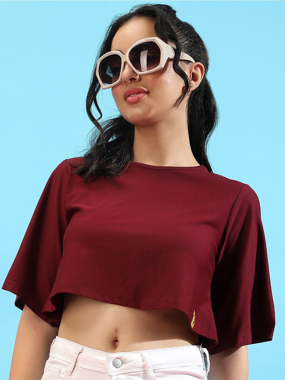 

Campus Sutra Round Neck Boxy Crop Top, Maroon