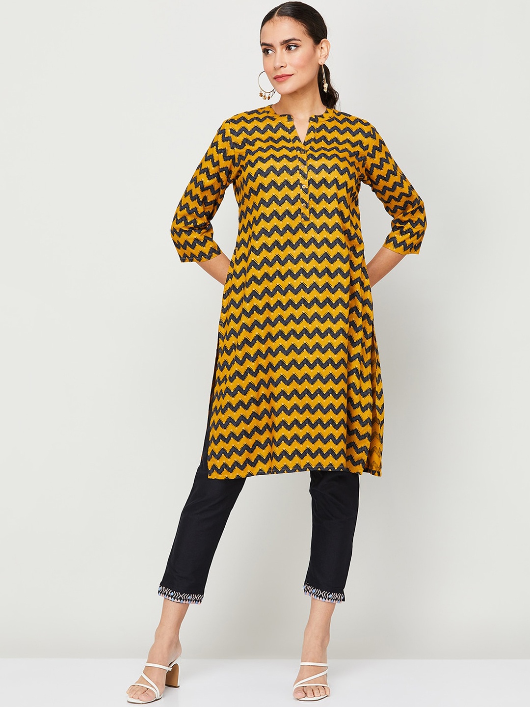 

Melange by Lifestyle Chevron Printed Mandarin Collar Straight Kurta, Mustard