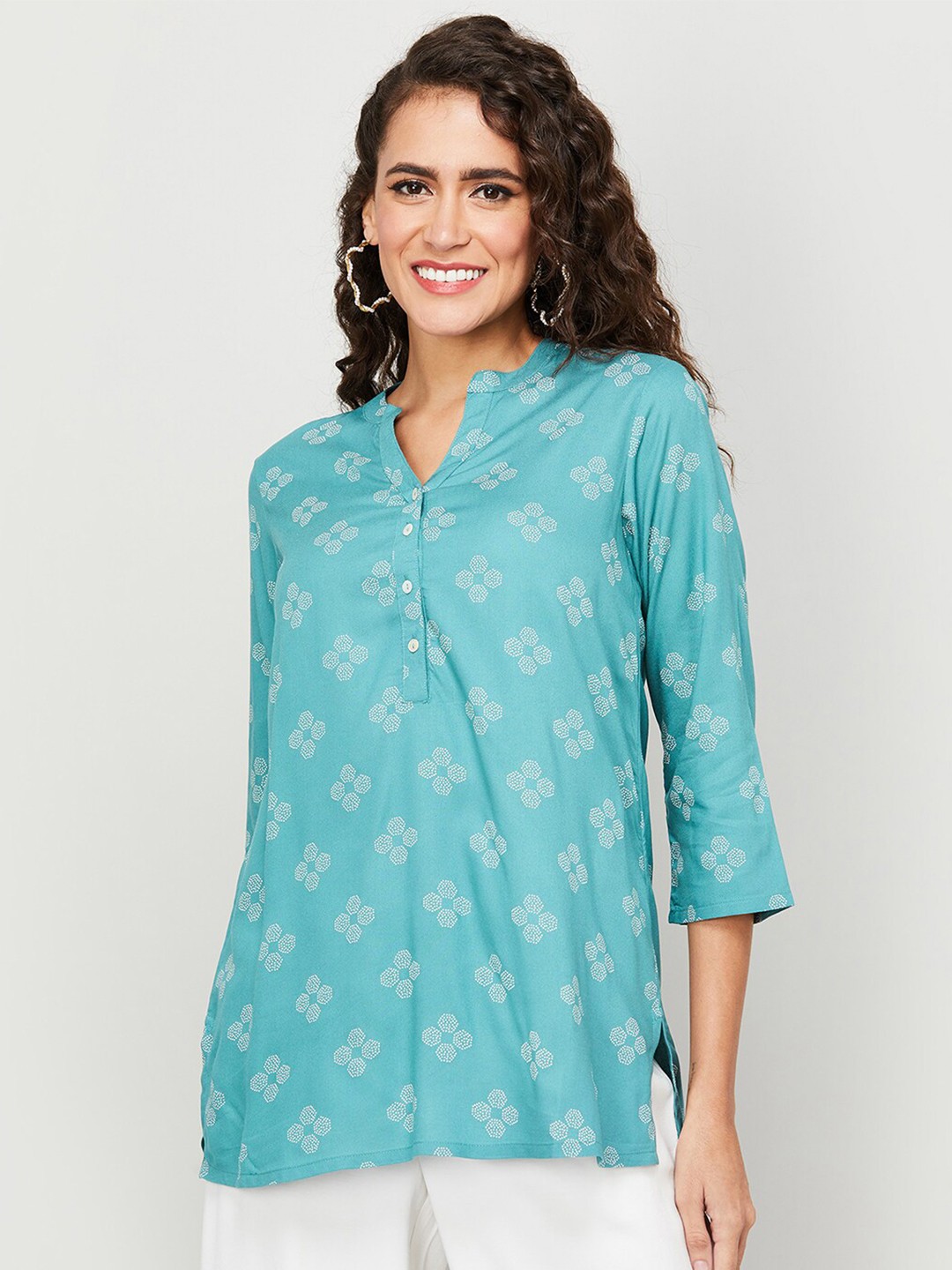 

Melange by Lifestyle Ethnic Motifs Printed Mandarin Collar Kurti, Blue