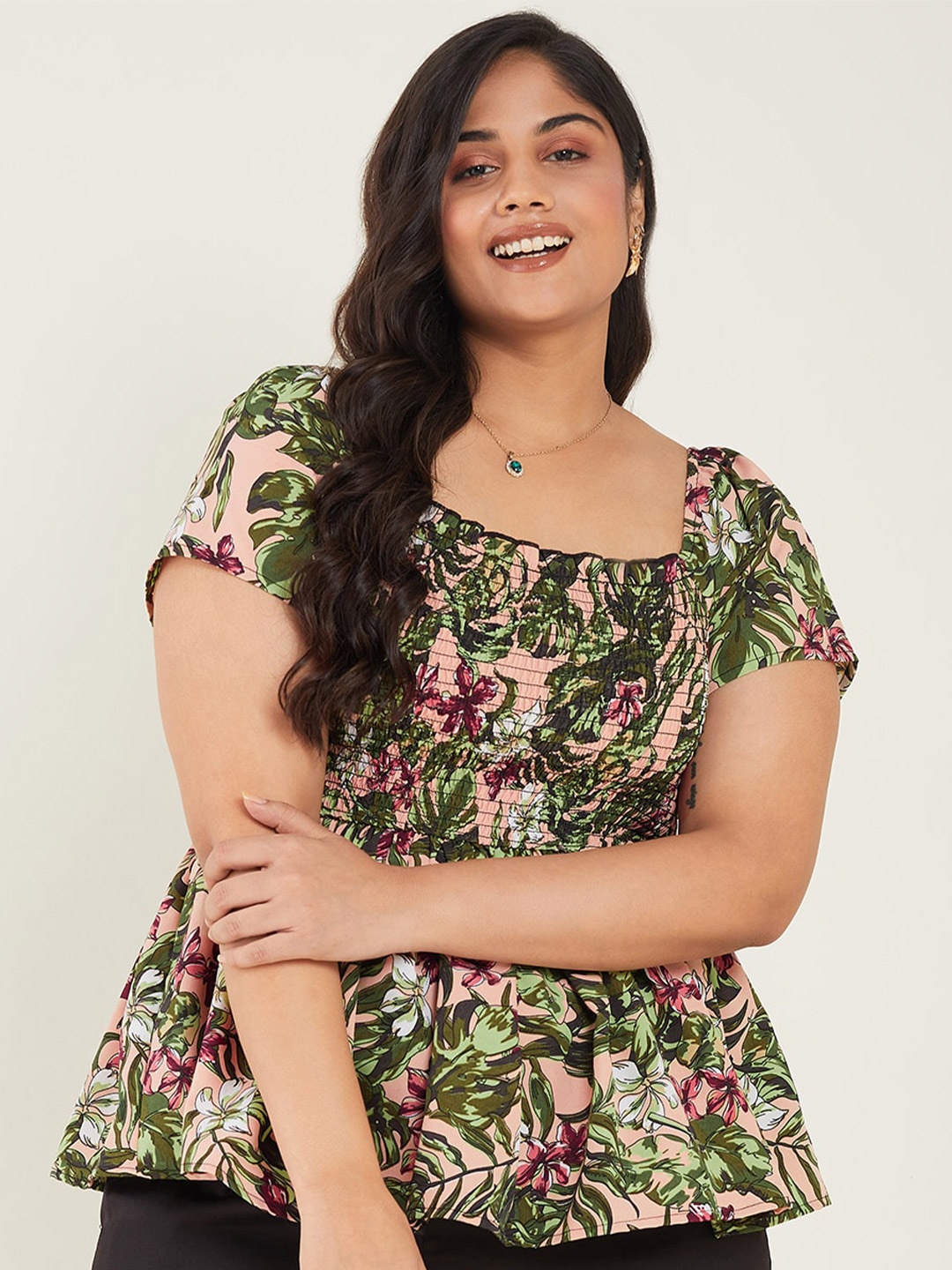 

CURVE BY KASSUALLY Green Plus Size Floral Print Peplum Top