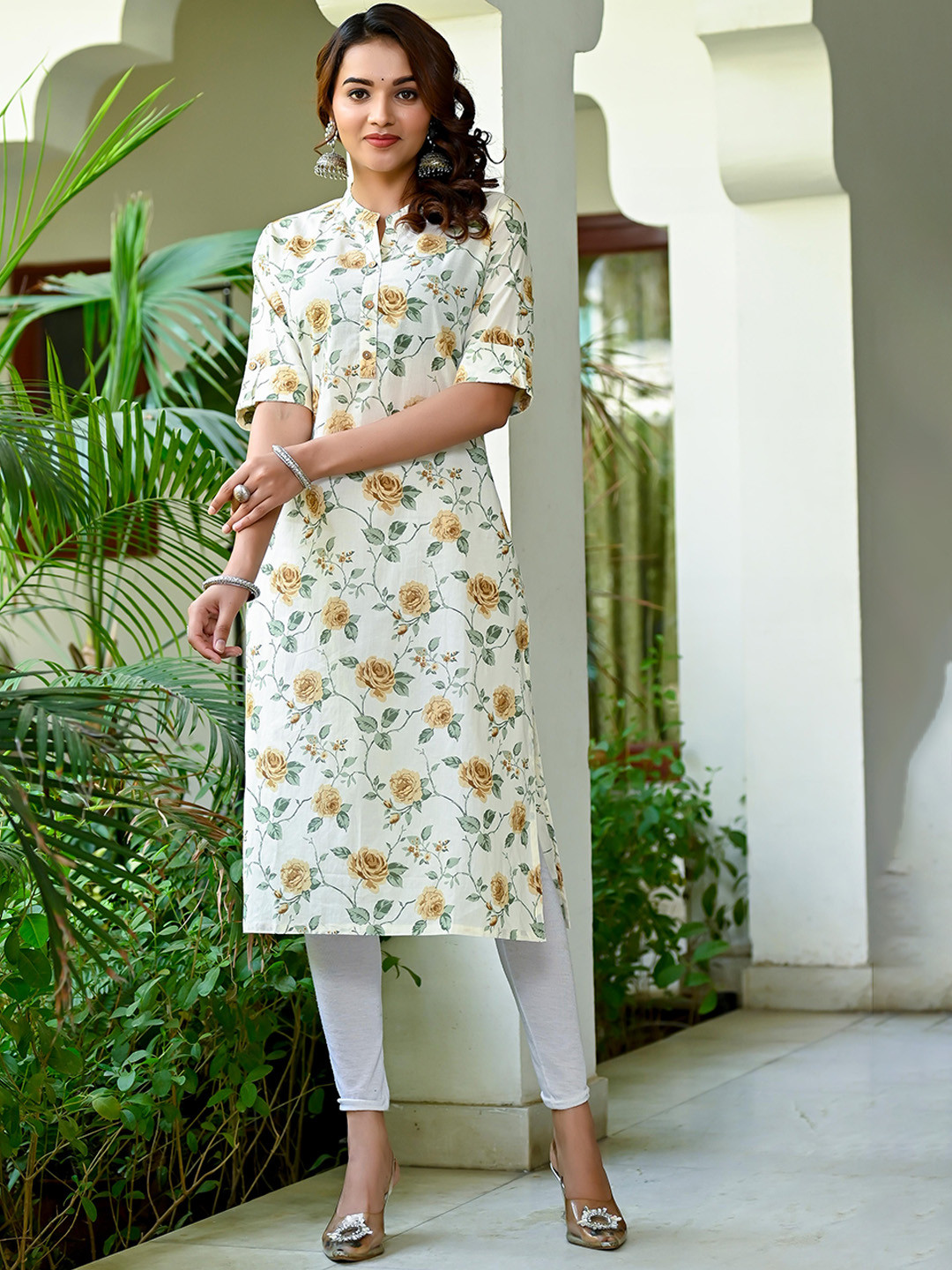 

Nishika Floral Printed Mandarin Collar Cotton Kurta, Yellow