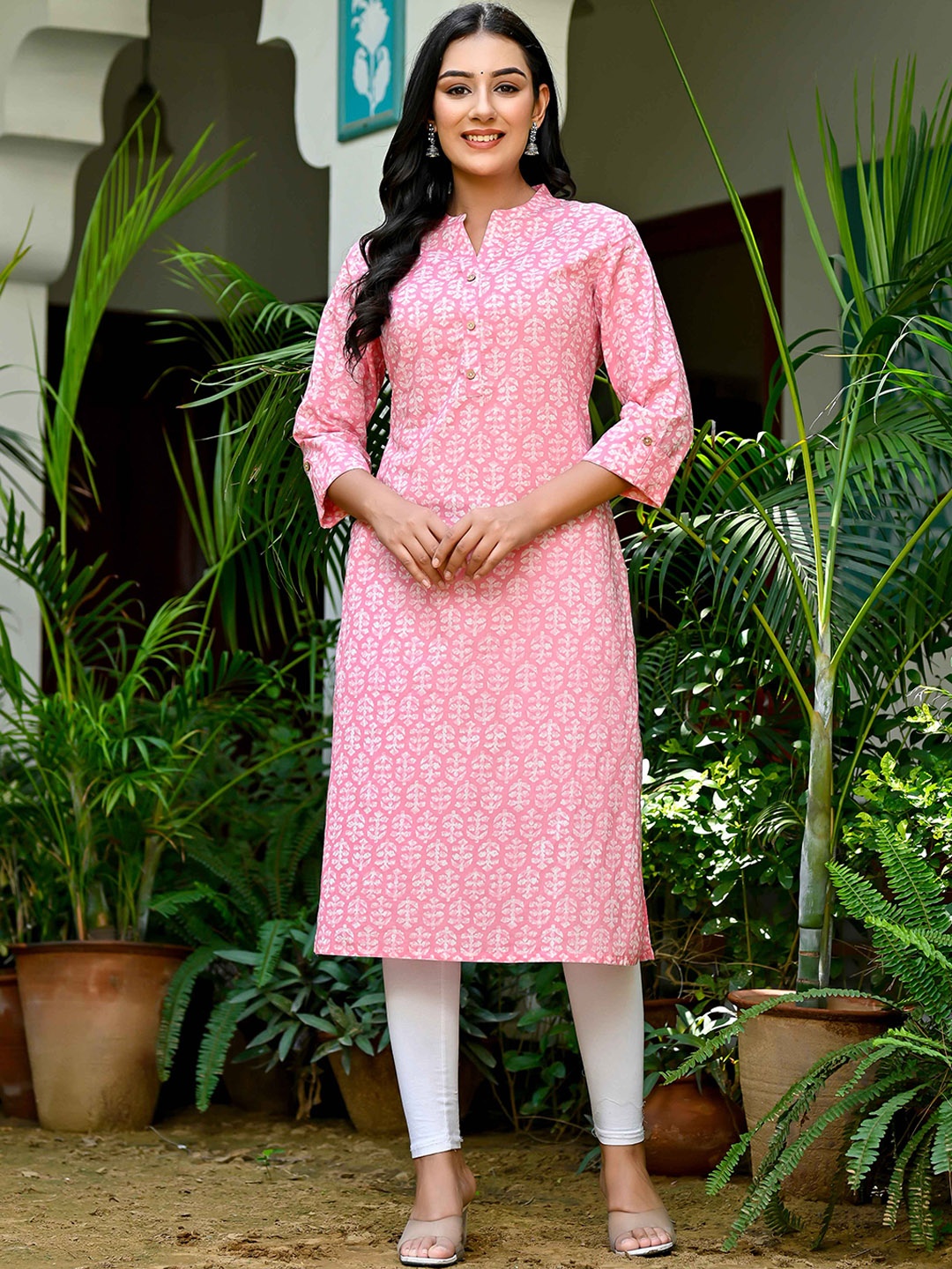 

Nishika Ethnic Motifs Printed Mandarin Collar Pastels Cotton Kurta, Pink
