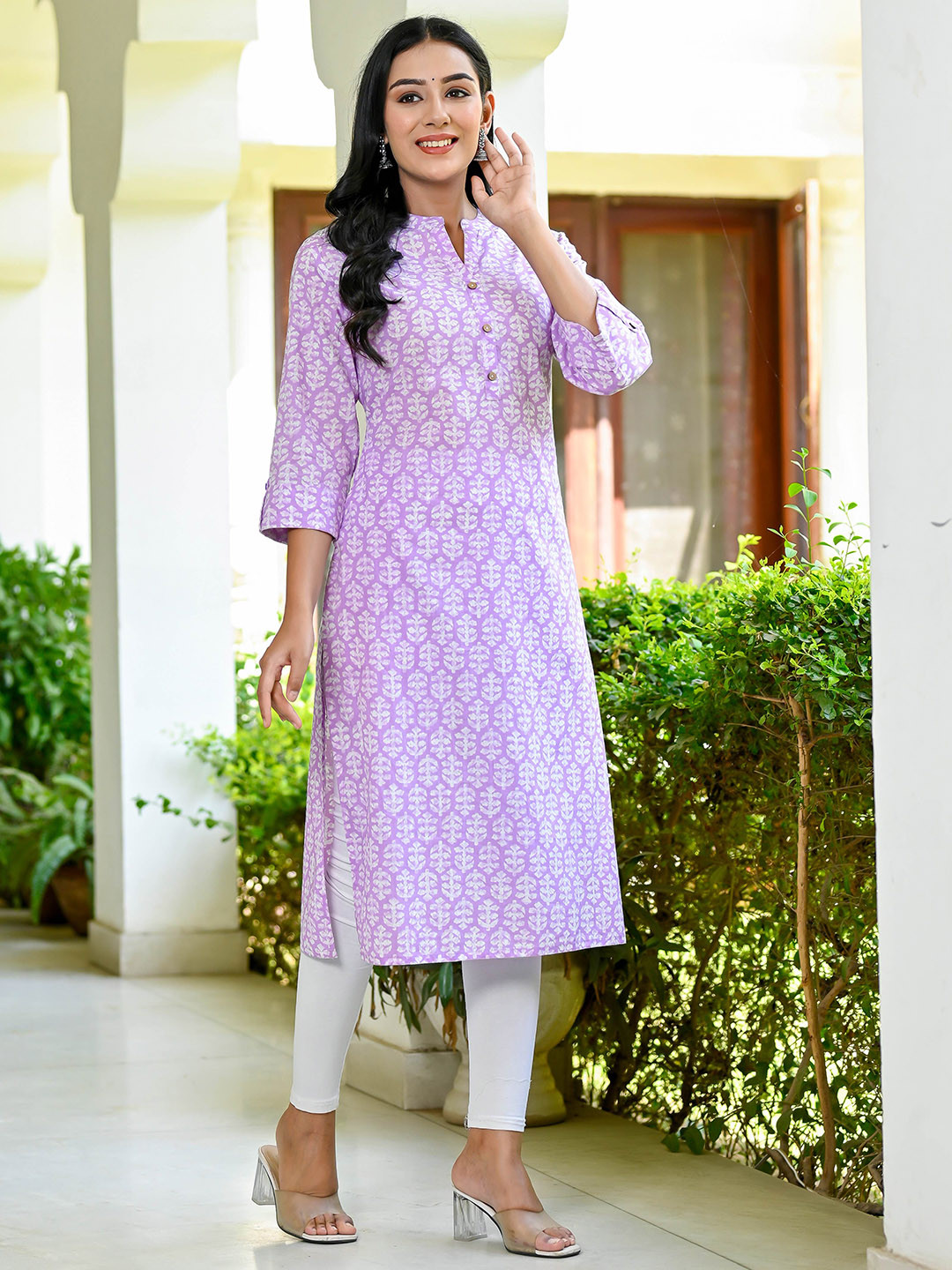 

Nishika Ethnic Printed Mandarin Collar Pure Cotton Straight Kurta, Purple