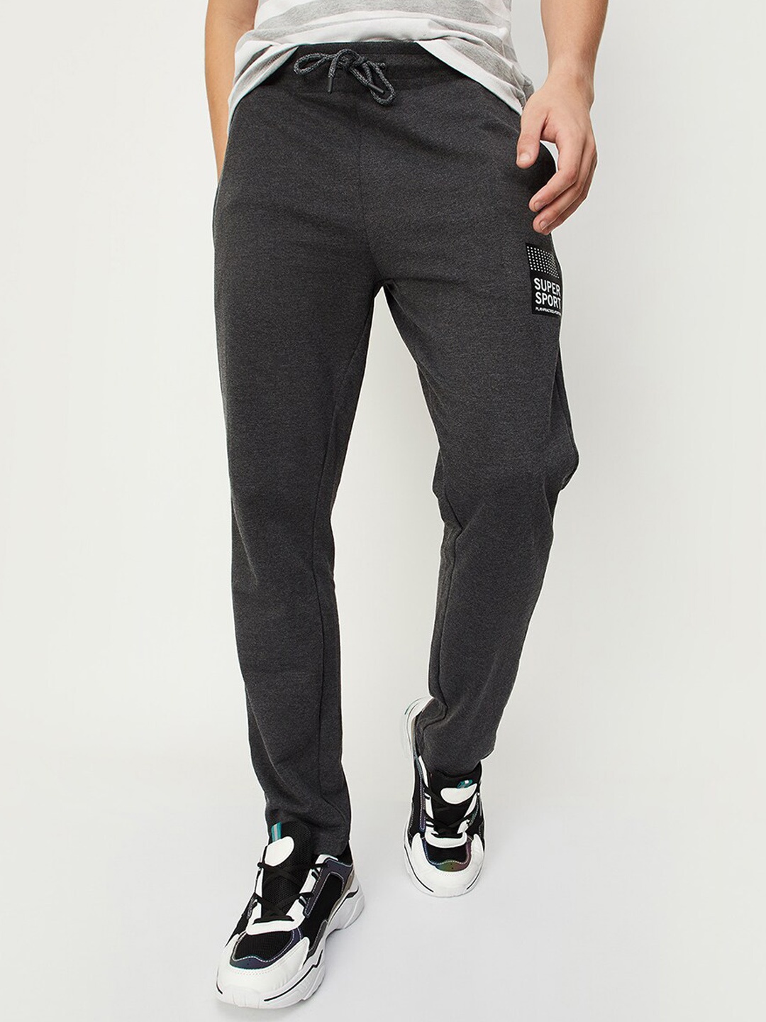 

max Men Mid Rise Track Pants, Grey